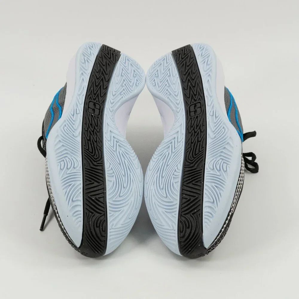 Nike Sabrina 1 'Family Bonds' FQ3381-001 Basketball size 10 Women / 8.5 Men